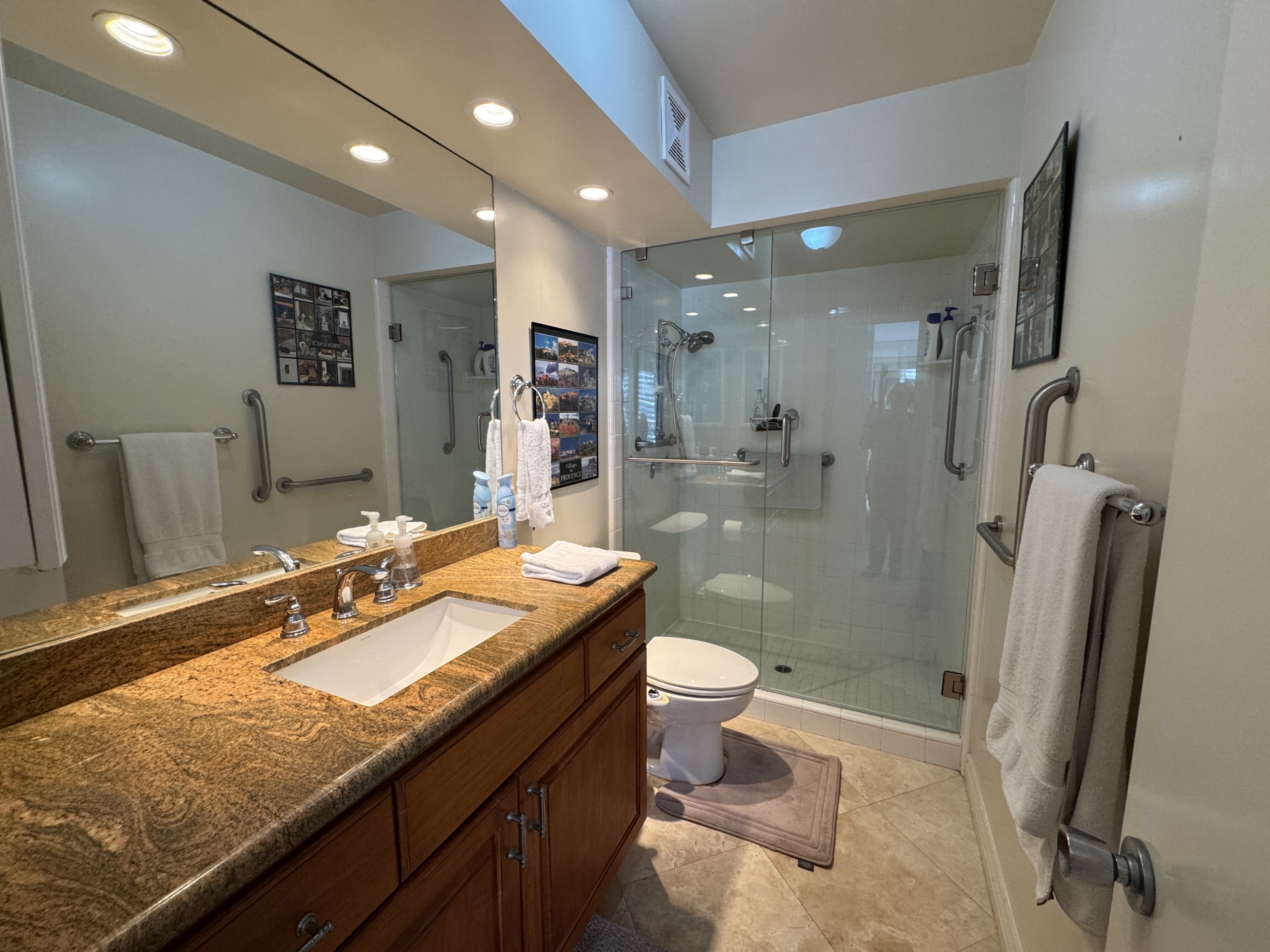 (#32027) Ocean & Bay View Condo – Two Bedroom
