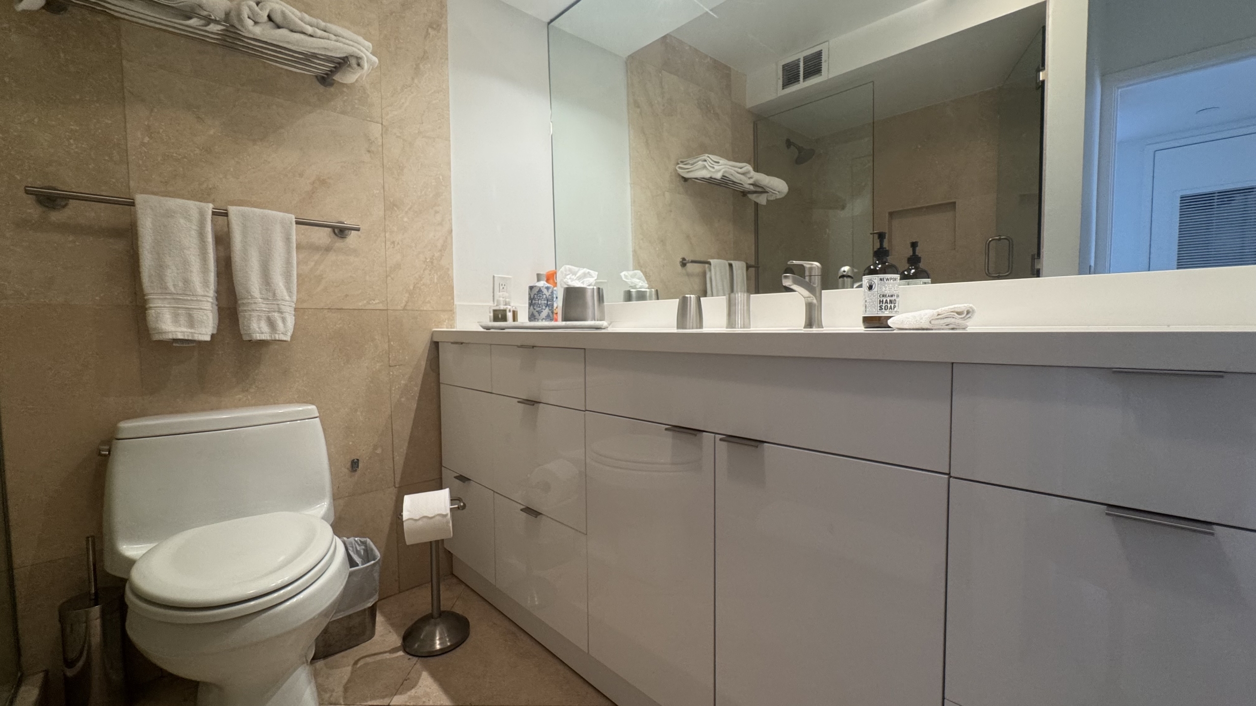 (#815037) Beautiful Three Bedroom Three Bath