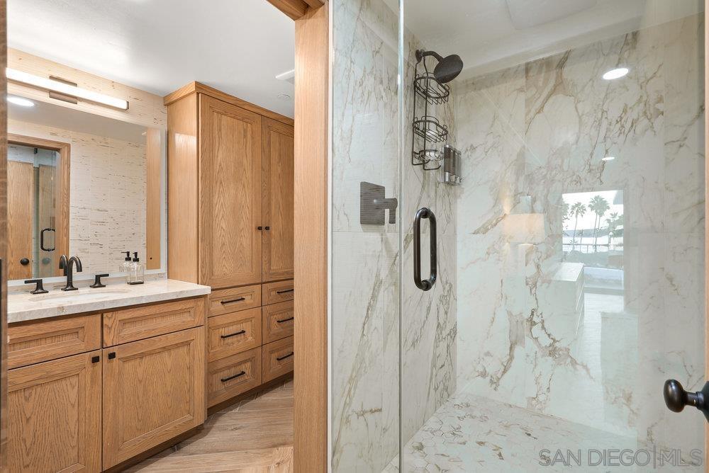 (#22018) Partial Ocean View One Large Bedroom