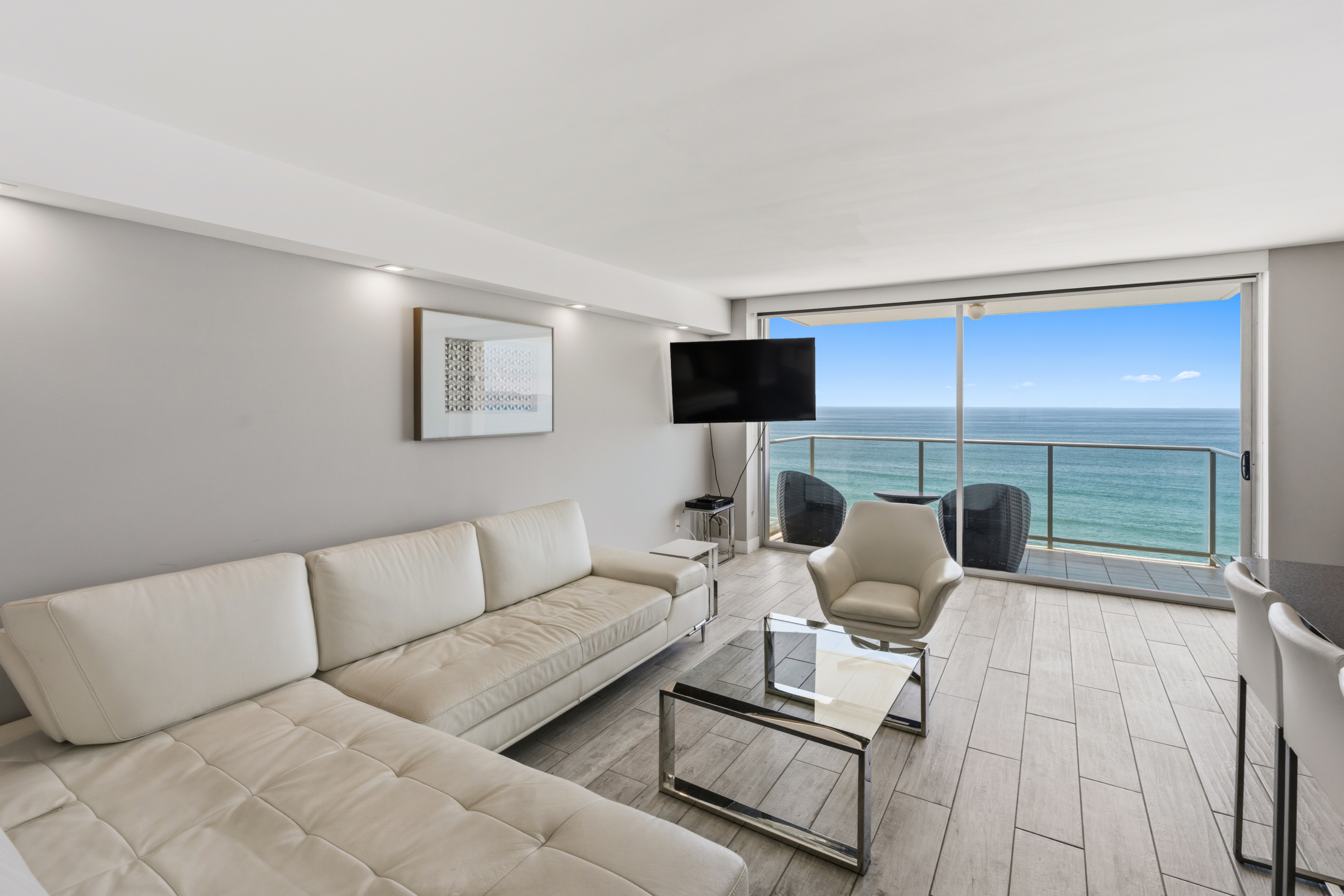 (#312088) Beautiful One Bedroom Oceanfront