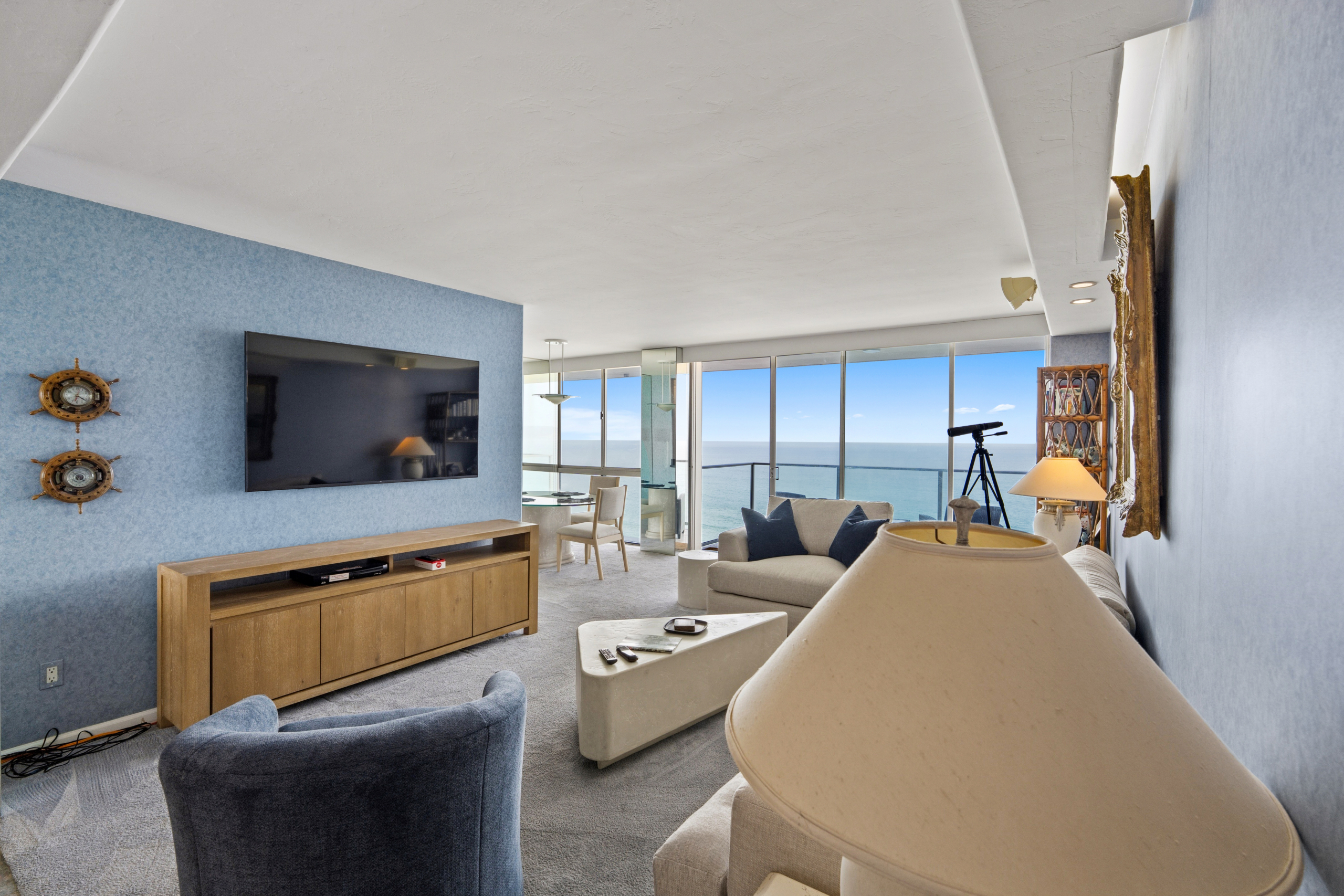 (#318078) One Bedroom Oceanfront Penthouse