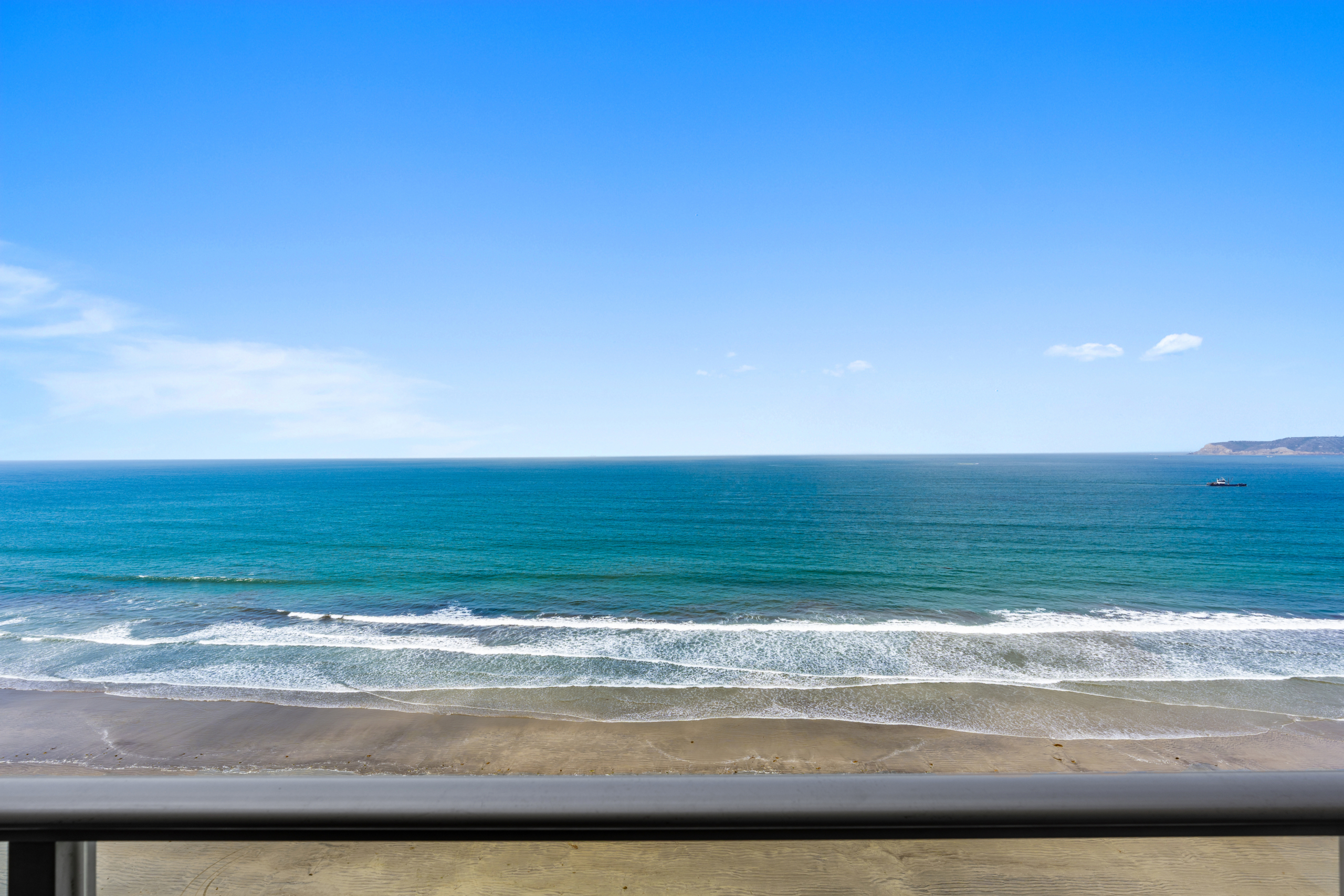 (#318078) One Bedroom Oceanfront Penthouse